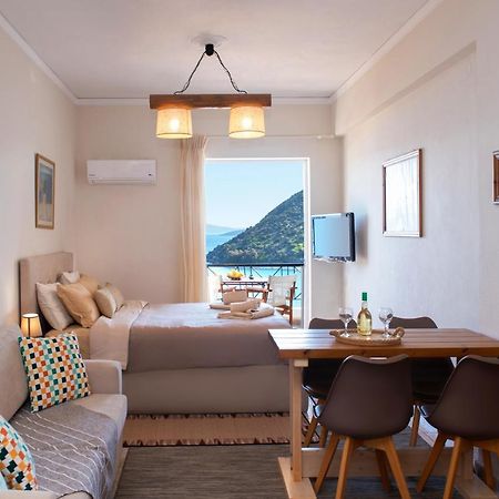 טולון Lovely Studio With Awesome View מראה חיצוני תמונה