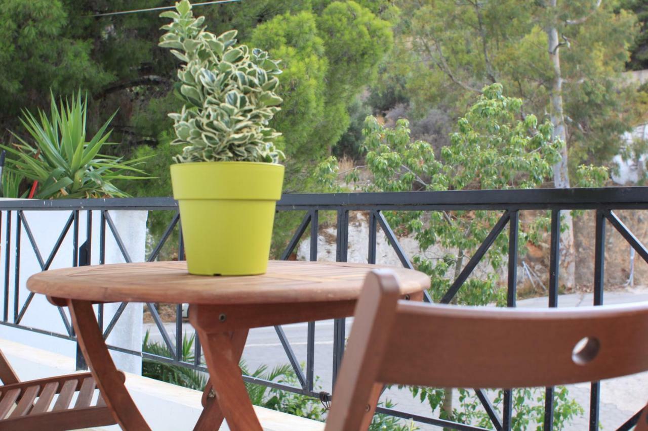 טולון Lovely Studio With Awesome View מראה חיצוני תמונה